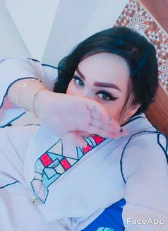 Madina BBW Irani - escort in New Delhi Photo 3 of 5