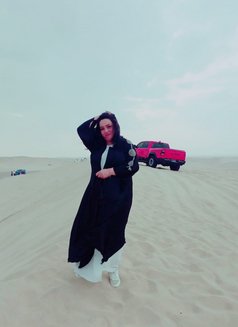 Madina BBW - puta in Al Manama Photo 6 of 7