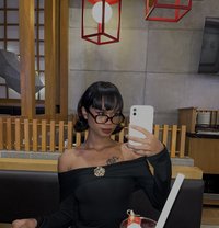 Madison Cola - Transsexual escort in Makati City