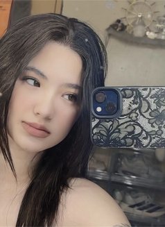 Madison Harper - escort in Manila Photo 4 of 10