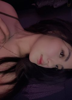 Madison Harper - escort in Manila Photo 8 of 10
