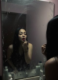 Madison Olive - escort in Manila Photo 3 of 6