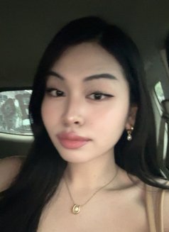 Milky Madison (New Here) - Acompañantes transexual in Manila Photo 2 of 7