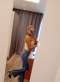 Madonna 🇱🇧 - Transsexual escort agency in Beirut Photo 5 of 16