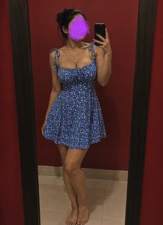 Madu Romantic Girl 20000/ - escort in Colombo Photo 1 of 10