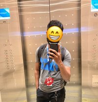 Madushanka - Male escort in Colombo