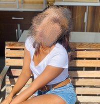 Madushi - escort in Colombo