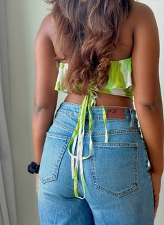 Madushi Fernando. ( Independent ) - escort in Colombo Photo 14 of 15