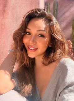 Mae Anne - escort in Madrid Photo 15 of 15