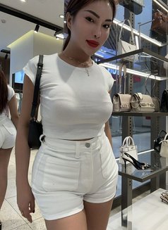 Mae Azumi - puta in Taipei Photo 5 of 10