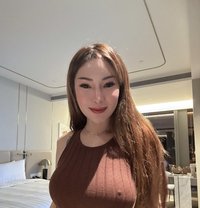 Mae Azumi - puta in Bangkok