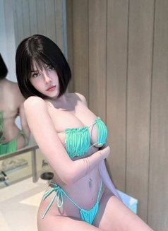 Mae - escort in Maldives Photo 2 of 4