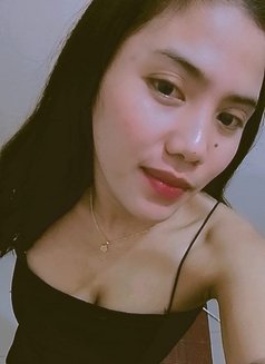 Mae - puta in Dubai Photo 1 of 12