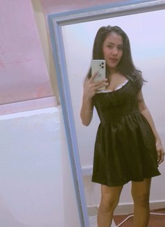 Mae - puta in Dubai Photo 6 of 12