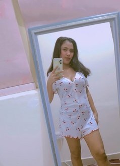 Mae - puta in Dubai Photo 10 of 12