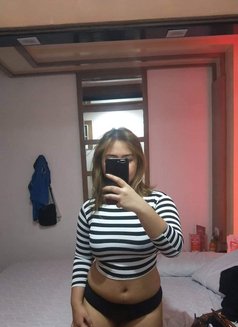 Mae - escort in Manila Photo 2 of 8