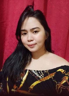 Mae - escort in Manila Photo 3 of 8