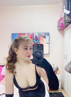 Mae - escort in Mumbai Photo 6 of 7