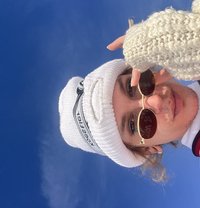 Maë - Male escort in Paris