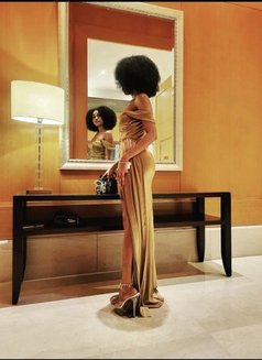 Maeya - puta in Dubai Photo 17 of 23