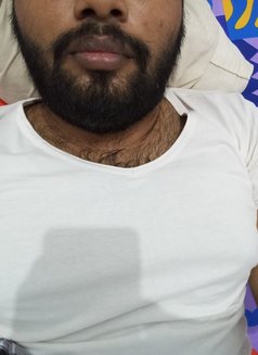 Mafas - Male escort in Colombo Photo 2 of 3