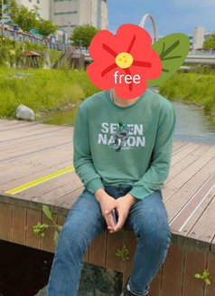 Magar Mg - Male escort in Seoul Photo 3 of 5