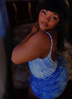 Alina outcal - puta in Nairobi Photo 3 of 6