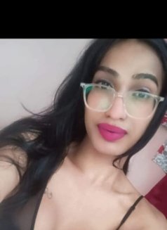 Maggie - Transsexual escort in Mumbai Photo 1 of 1