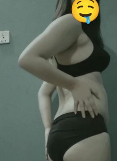 Maghna(only real) - puta in Bangalore Photo 4 of 9