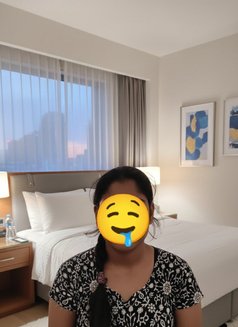 Maghna(only real) - puta in Bangalore Photo 9 of 9