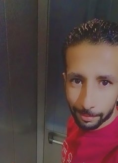 Magic in Dubai - Male escort in Dubai Photo 1 of 3