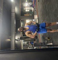 Magic7inch - Masajista in Nairobi