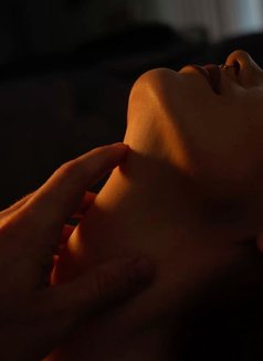 ​ Magical Hands for Women | Erotic - masseur in Dubai Photo 6 of 7