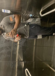 Magicaltouch7inch - masseur in Nairobi Photo 3 of 12