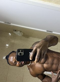 Magicblacktool - Male escort in Dubai Photo 4 of 12