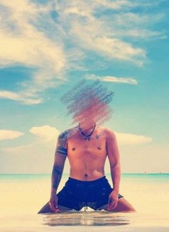 Maginoong Daks - Male escort in Manila Photo 1 of 4