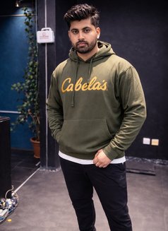 Magnetic Calm, Elegant Care - Male adult performer in Abu Dhabi Photo 3 of 6