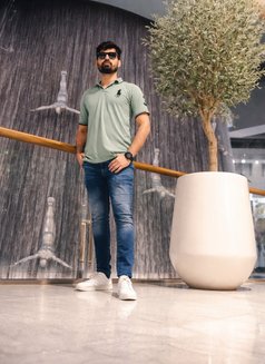 Magnetic Calm, Elegant Care - Male adult performer in Abu Dhabi Photo 5 of 6
