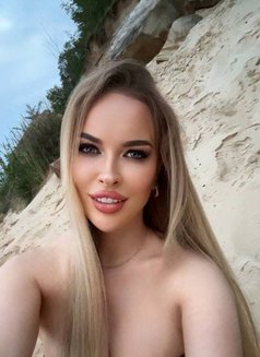 Magnetic Goddess - Angelina - puta in Dubai Photo 26 of 27