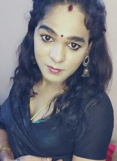 Mahalaxmi - Transsexual escort in Chennai Photo 5 of 6