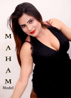 Maham Busty Milf - escort in Dubai Photo 1 of 2