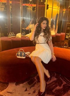 Maham - puta in Dubai Photo 1 of 5