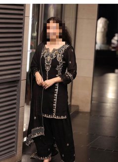 Maheen - escort in Chandigarh Photo 1 of 4