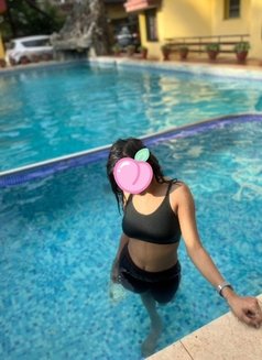 @Arohi_sg my telegram id - escort in Bangalore Photo 2 of 3