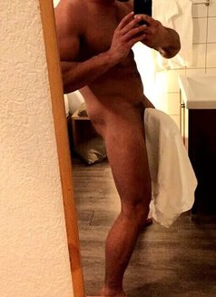 Mahesh Escort Male Chennai - Male escort in Chennai Photo 1 of 1