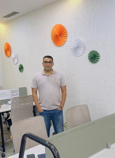 Mahesh Kumar - Male adult performer in Gurgaon Photo 4 of 6