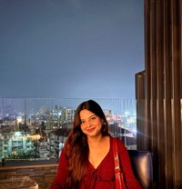 Mahi Available - escort in Noida