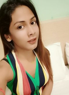 Mahi Available for Blr - Transsexual escort in Bangalore Photo 2 of 4