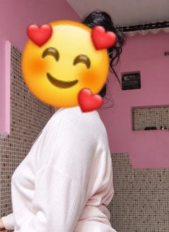 Mahi Available for Real Meet & Cam - adult performer in New Delhi Photo 2 of 4