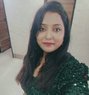 Mahi Cam Session and Real Meet - puta in Bangalore Photo 1 of 2